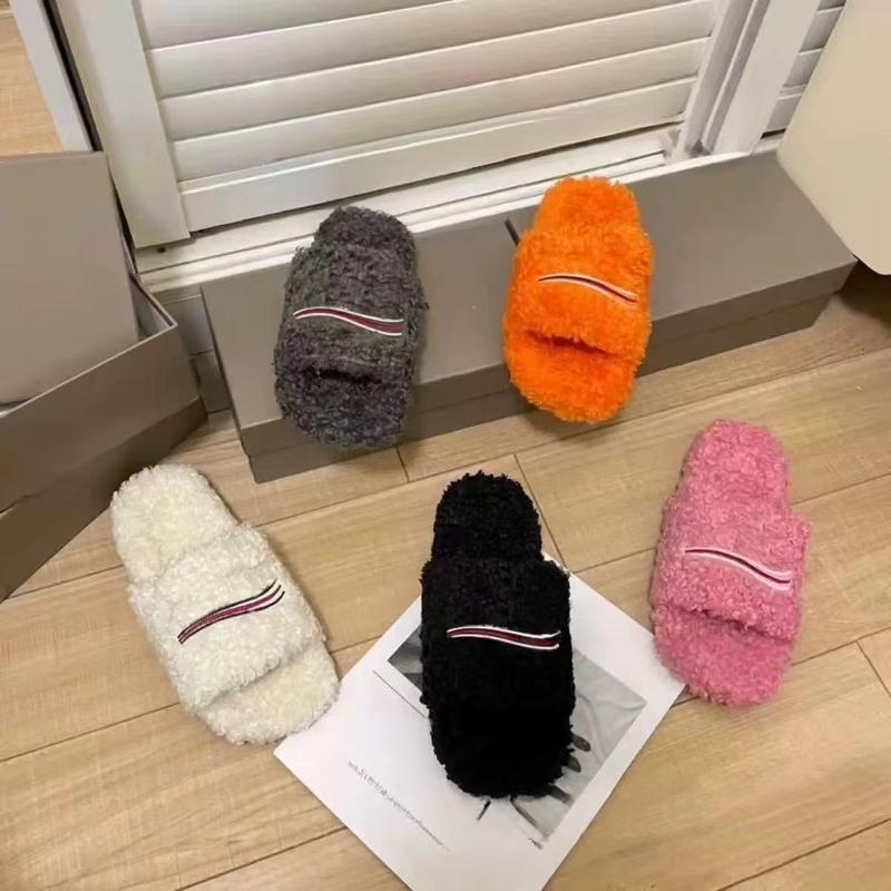 2026 Winter New Athletic Plush Sports Slippers - Unisex Warm Stylish Fur Fluffy Comfortable Letter-Embellished Outdoor Slide Sandals for Men and Women